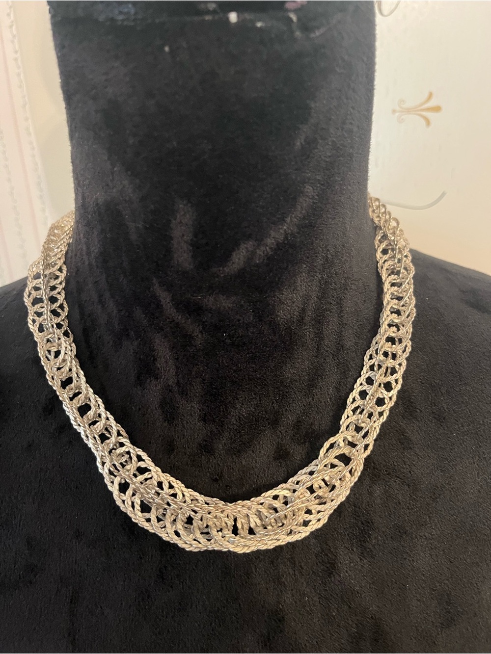 Vintage silver choker style necklace
